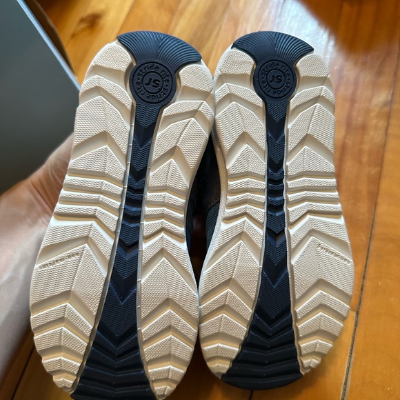 Stride Rite toddler shoes 9.5 - Picture 3 of 4